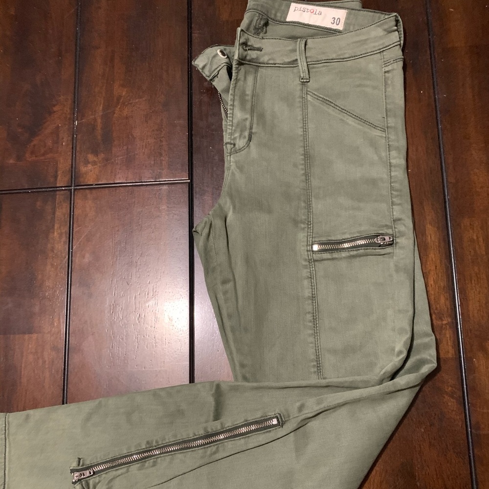 Never worn hunter green crop pants
